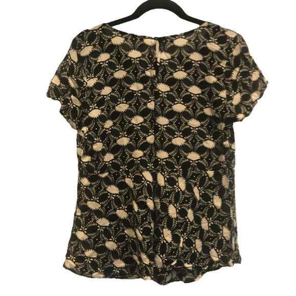 EUC Old Navy Size Large Black White Floral Peplum Short Sleeve Blouse - Picture 5 of 13